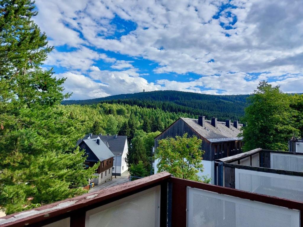 Ferienwohnungen Zauberberg, Schneehase & Glitzerhirsch Oberwiesenthal Bagian luar foto