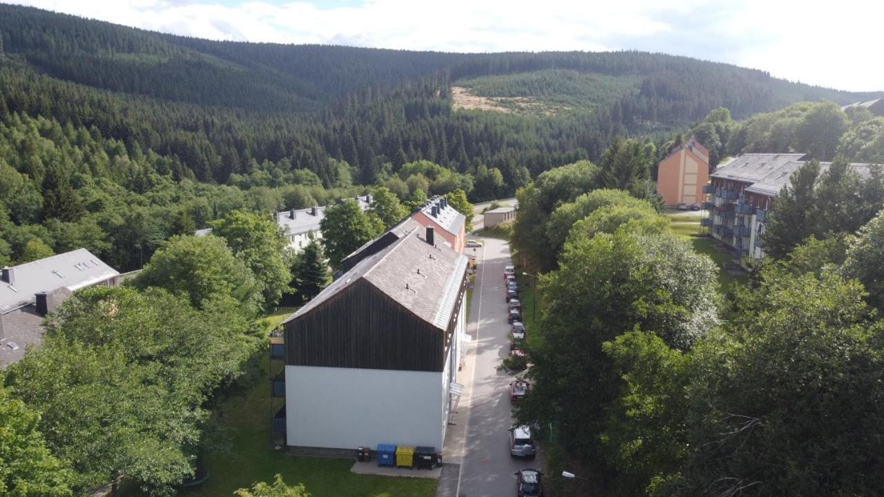 Ferienwohnungen Zauberberg, Schneehase & Glitzerhirsch Oberwiesenthal Bagian luar foto